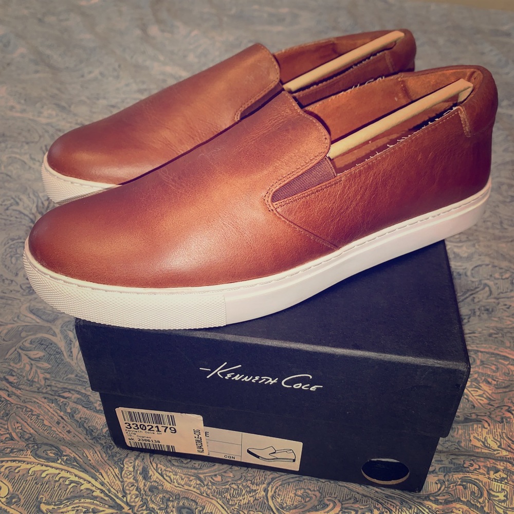 Kenneth Cole Sneaker Women’s-10 *BRAND NEW*